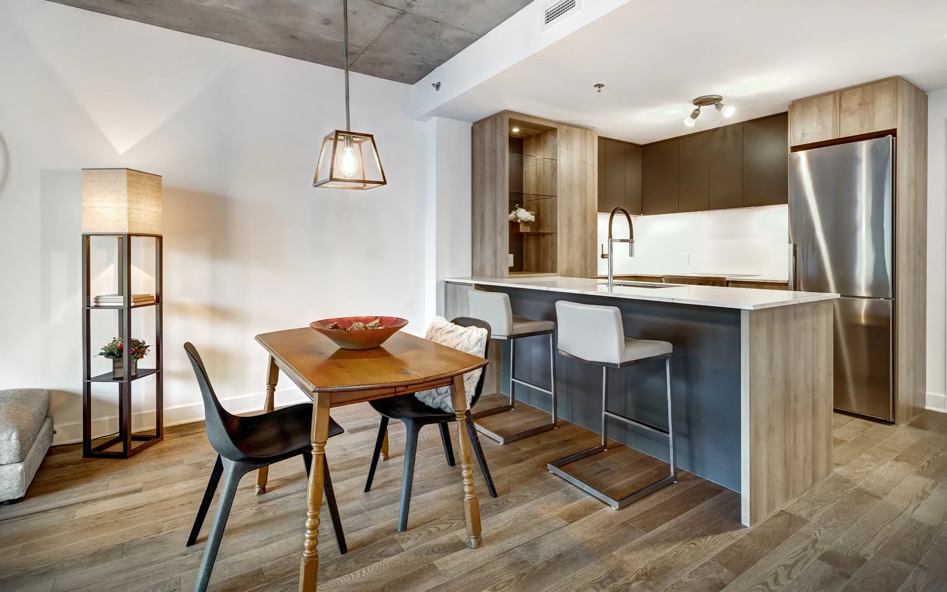 株式会社ＲＥＳＴＡＱ